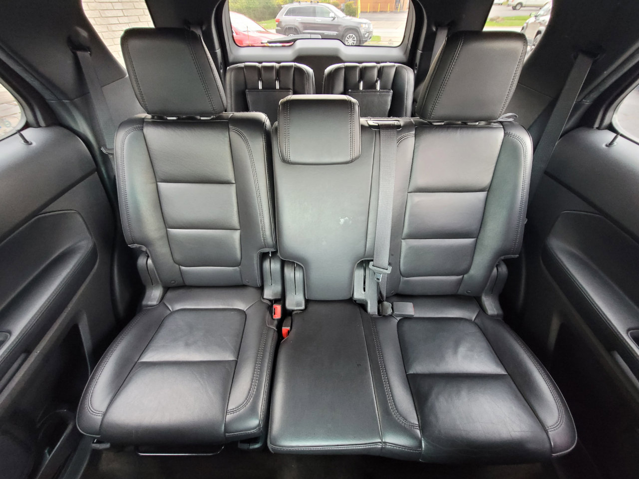 Used 2013 Ford Explorer XLT image 34