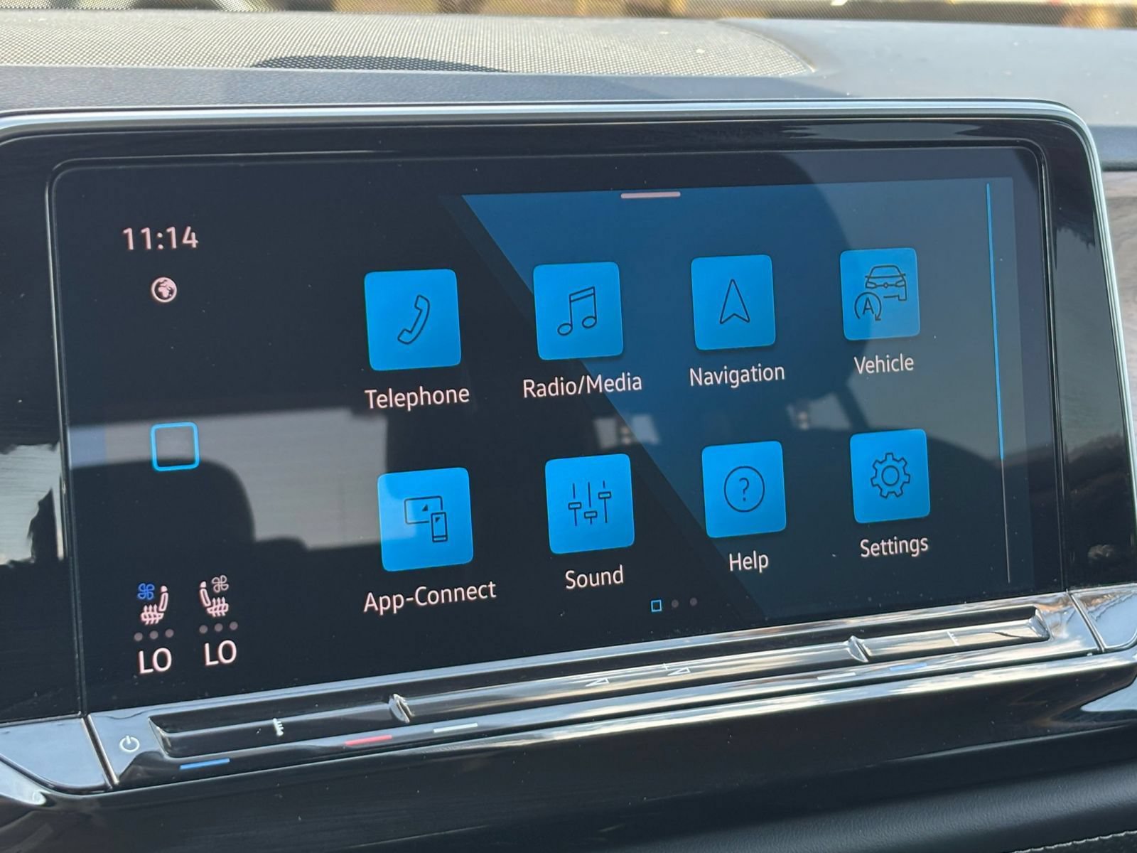 Used 2026 Volkswagen Atlas SE FWD image 19