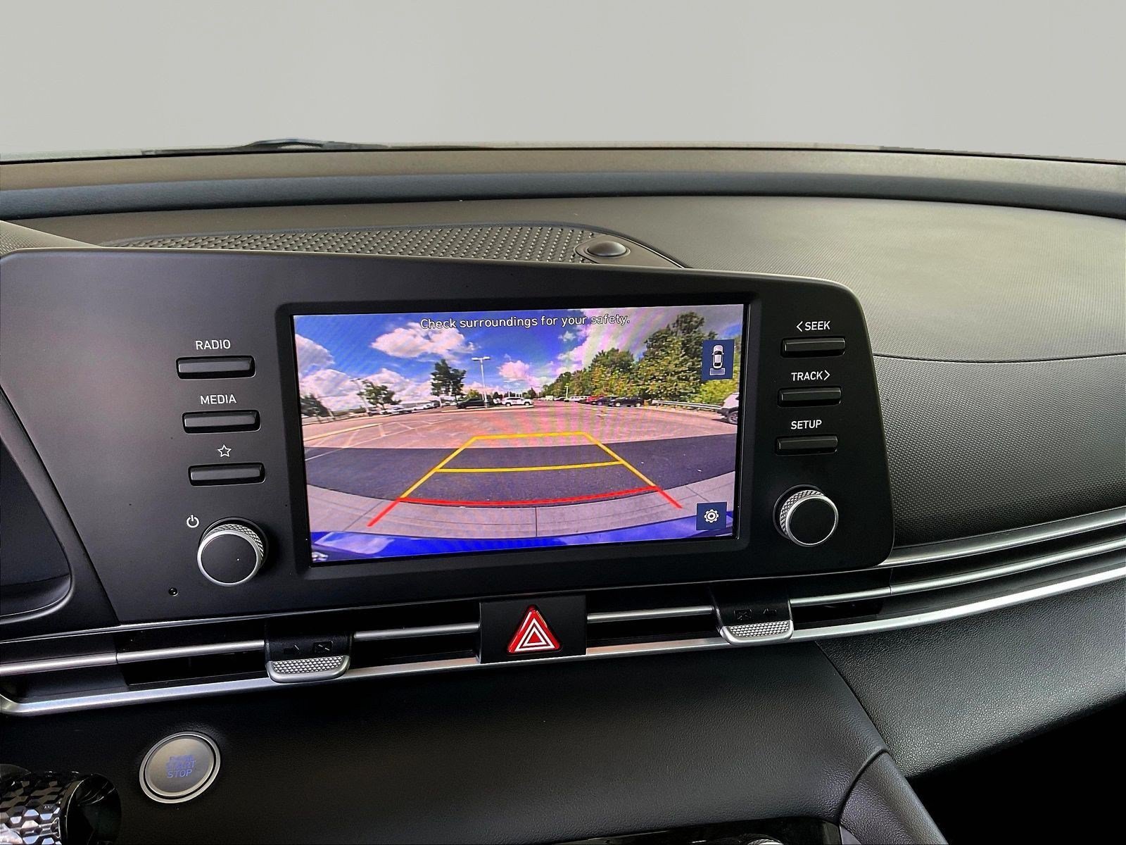 Used 2023 Hyundai Elantra SEL FWD image 13