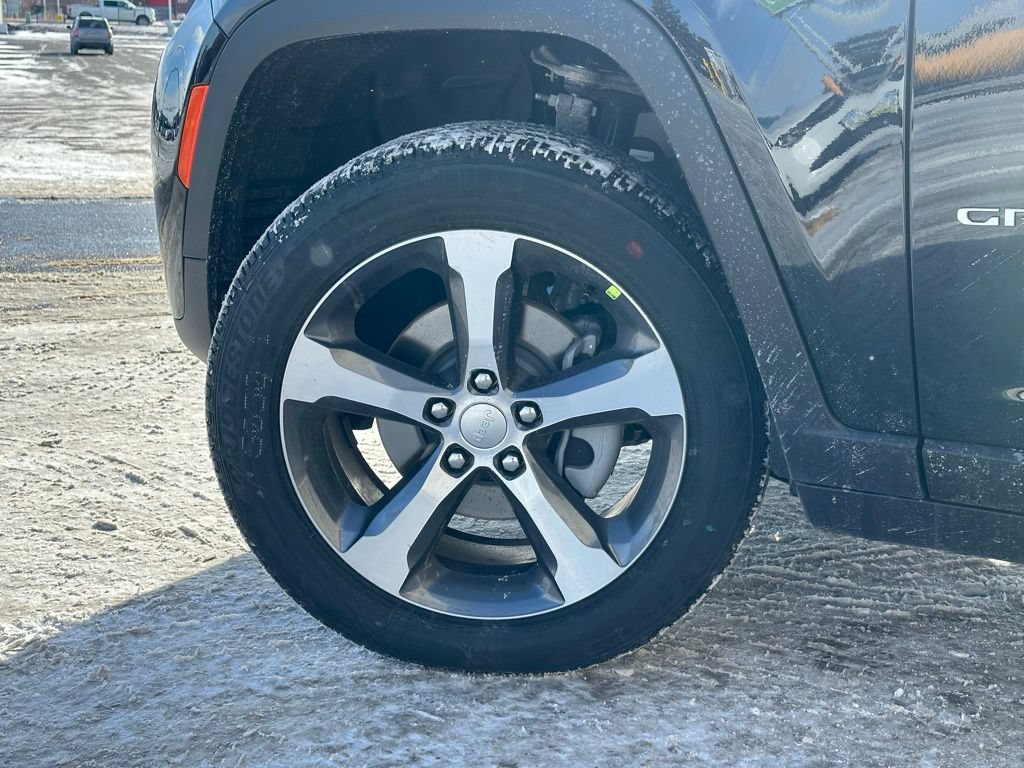 New 2026 Jeep Grand Cherokee Limited AWD/4WD image 8
