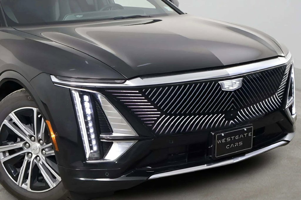 Used 2024 Cadillac Lyriq Luxury RWD image 41