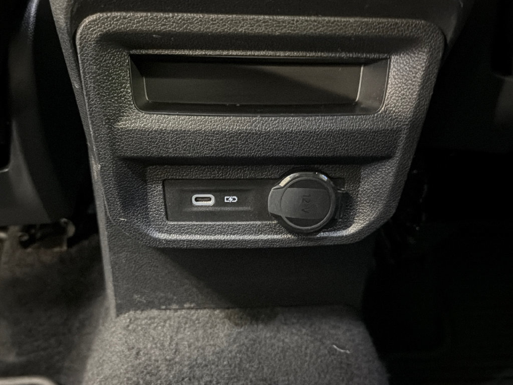 Used 2022 Volkswagen Tiguan SE R-Line AWD/4WD image 27