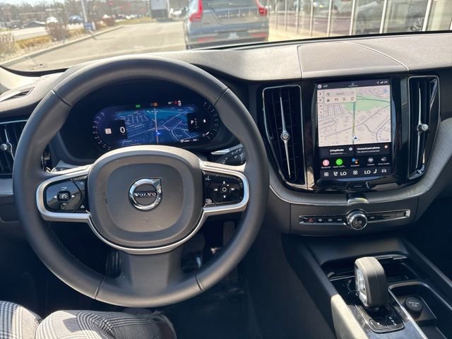 Certified 2025 Volvo XC60 B5 Plus image 21