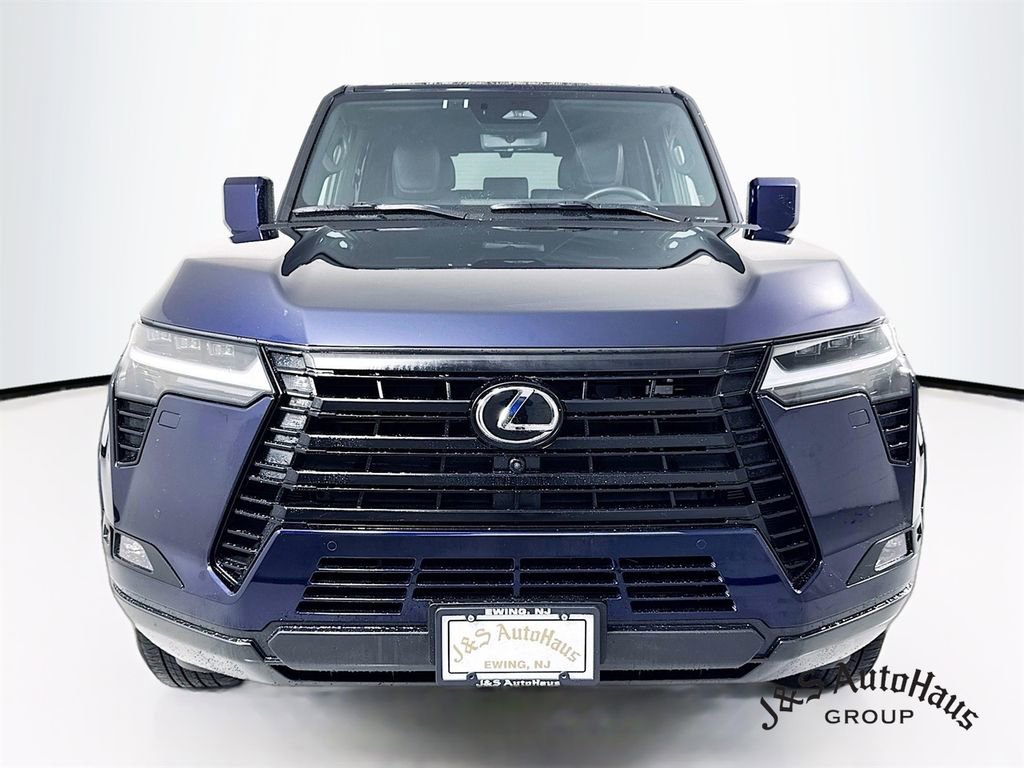 Used 2025 Lexus GX 550 image 2