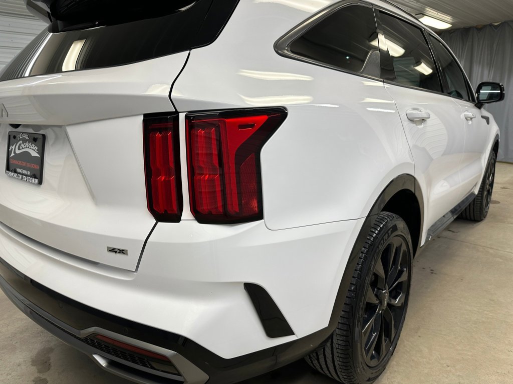 Used 2023 Kia Sorento SX image 26