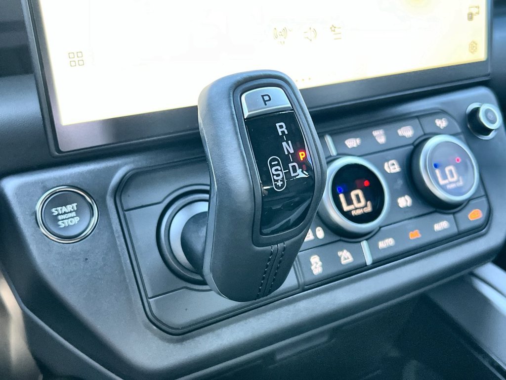 New 2026 Land Rover Defender 110 X-Dynamic SE AWD/4WD image 27