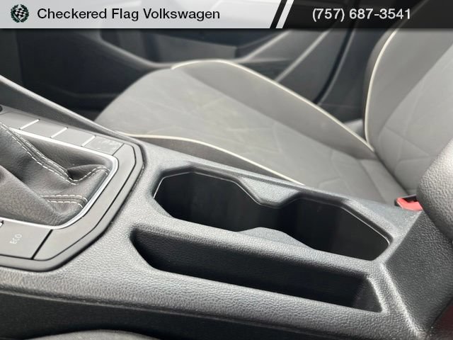 Used 2025 Volkswagen Jetta Sport FWD image 40