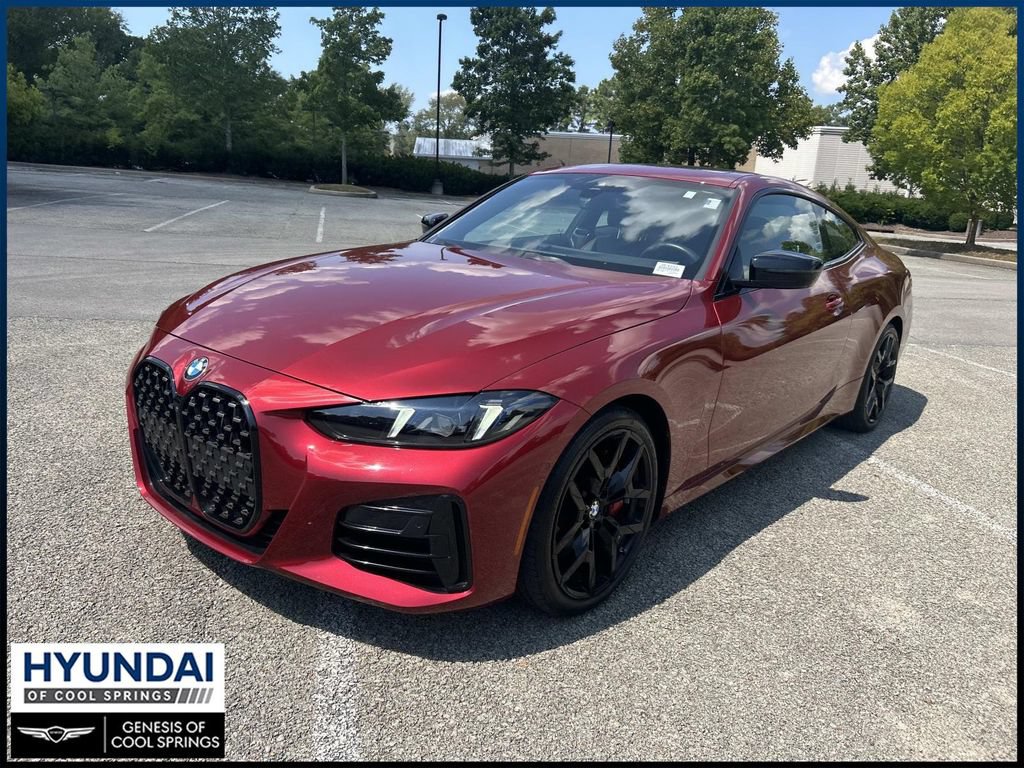 Used 2025 BMW 430i Coupe w/ M Sport Package RWD image 3