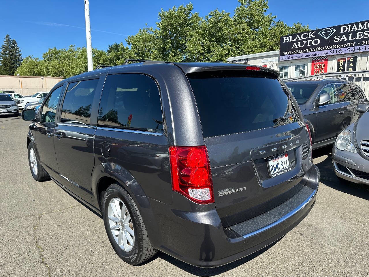 Used 2019 Dodge Grand Caravan SXT image 6