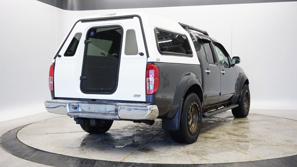 Used 2012 Nissan Frontier SL w/ Moonroof Pkg image 5