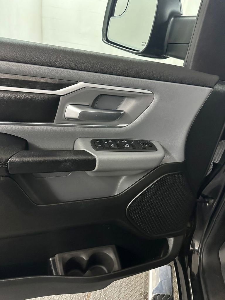 Used 2021 RAM 1500 Big Horn image 9