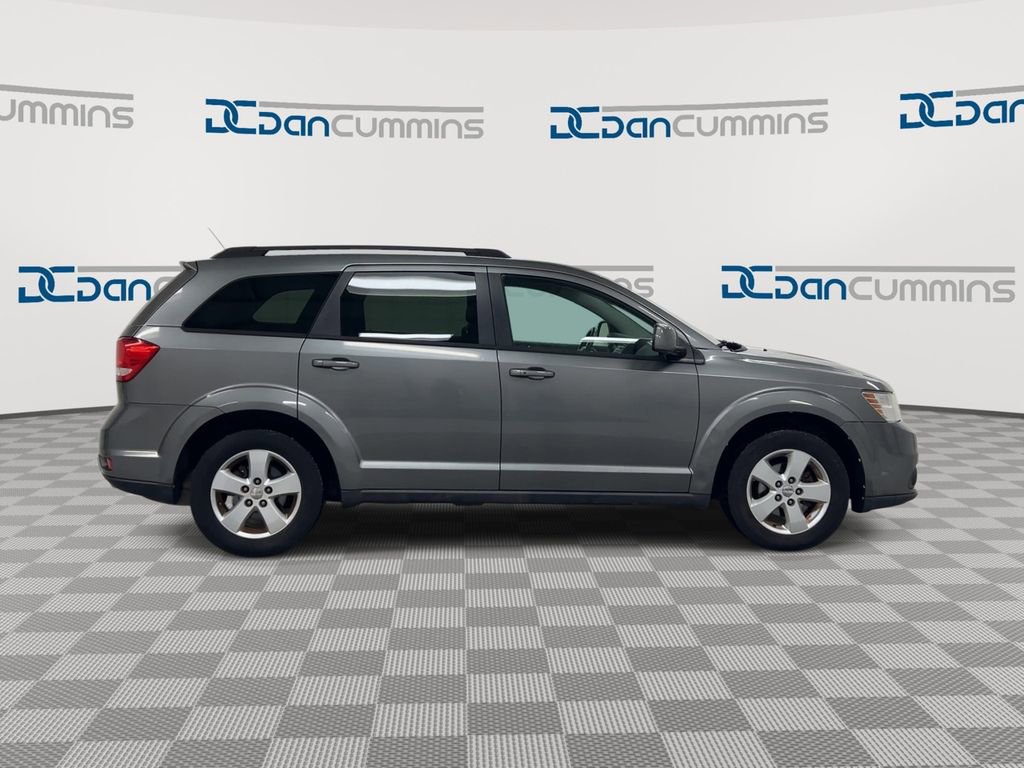 Used 2012 Dodge Journey SXT image 9