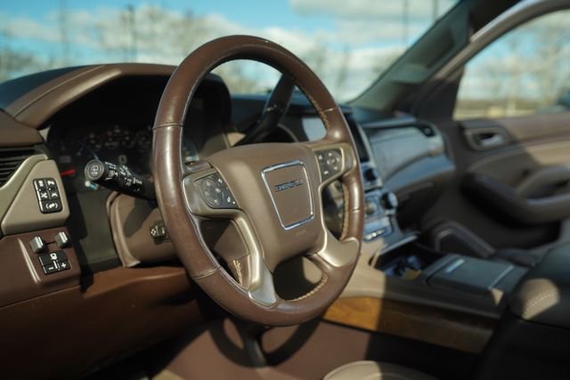 Used 2018 GMC Yukon Denali w/ Denali Ultimate Package image 32