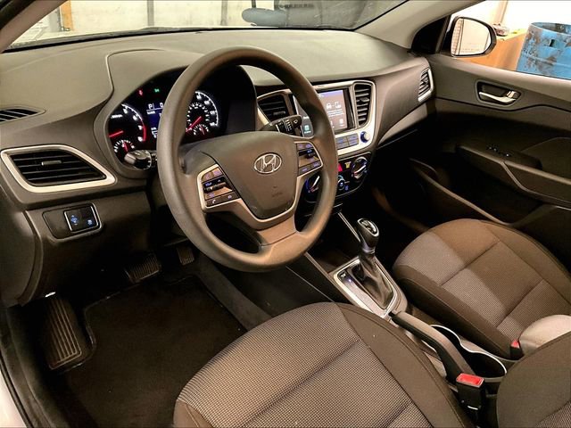 Used 2022 Hyundai Accent SEL FWD image 12
