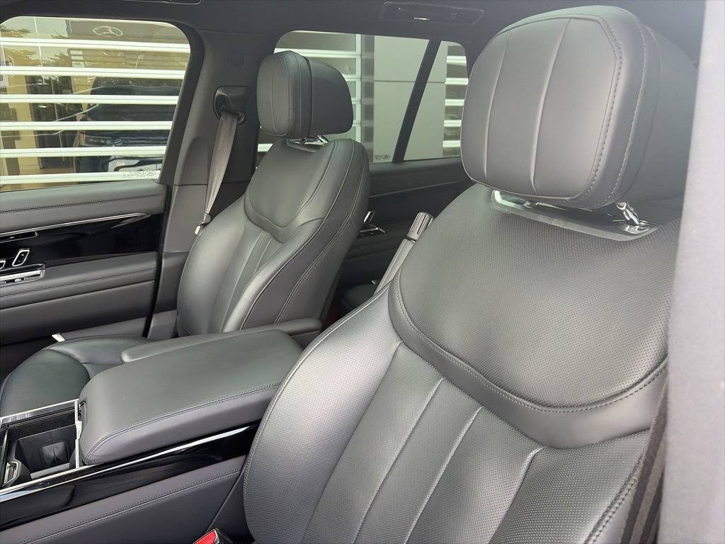 Certified 2023 Land Rover Range Rover SE AWD/4WD image 16