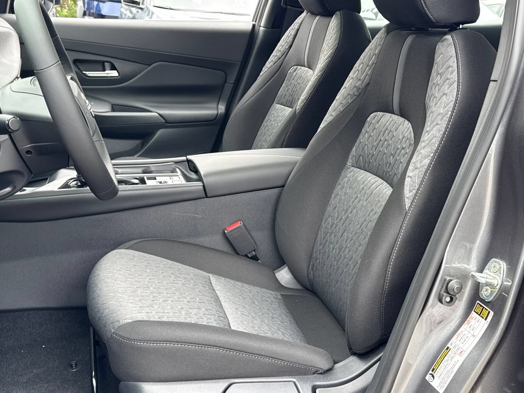 New 2026 Nissan Sentra SV w/ SV Convenience Package FWD image 6