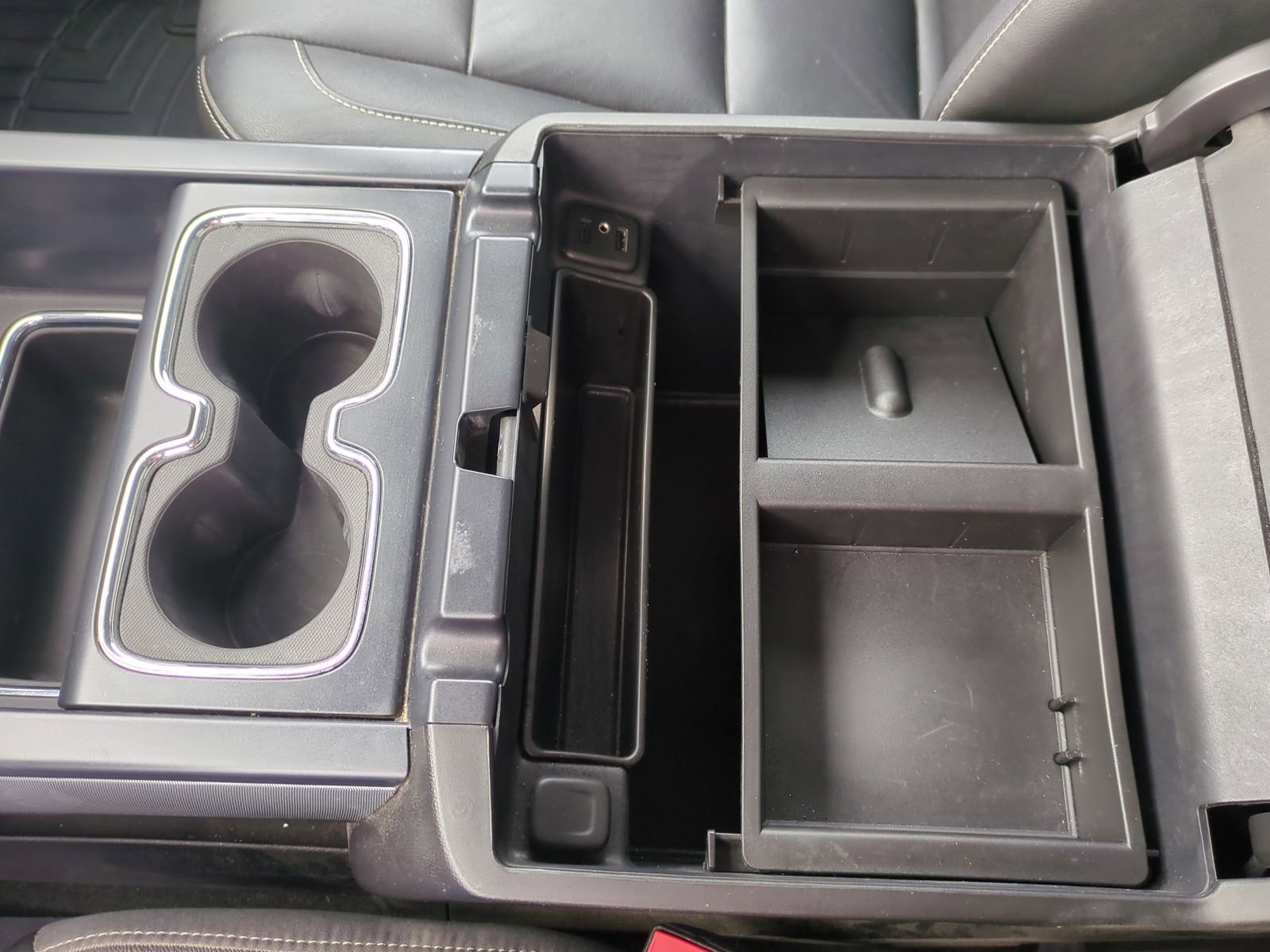 Used 2016 Chevrolet Silverado 3500 LTZ w/ Duramax Plus Package image 21