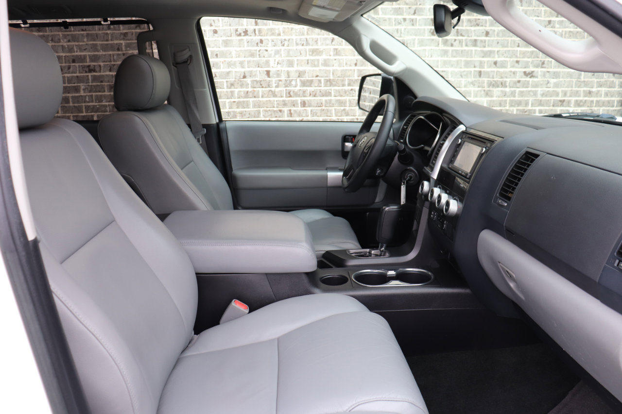 Used 2018 Toyota Sequoia Limited image 25