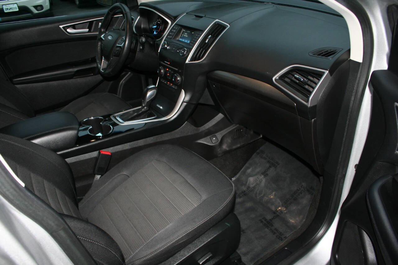 Used 2018 Ford Edge SEL image 15