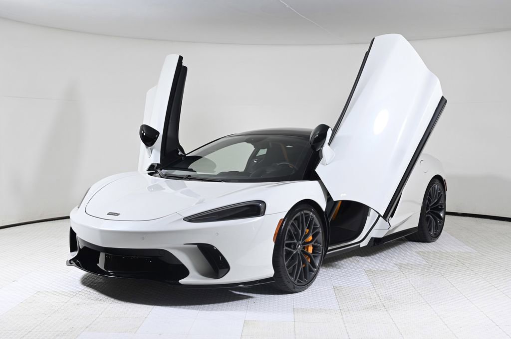 New 2026 McLaren GTS RWD image 19