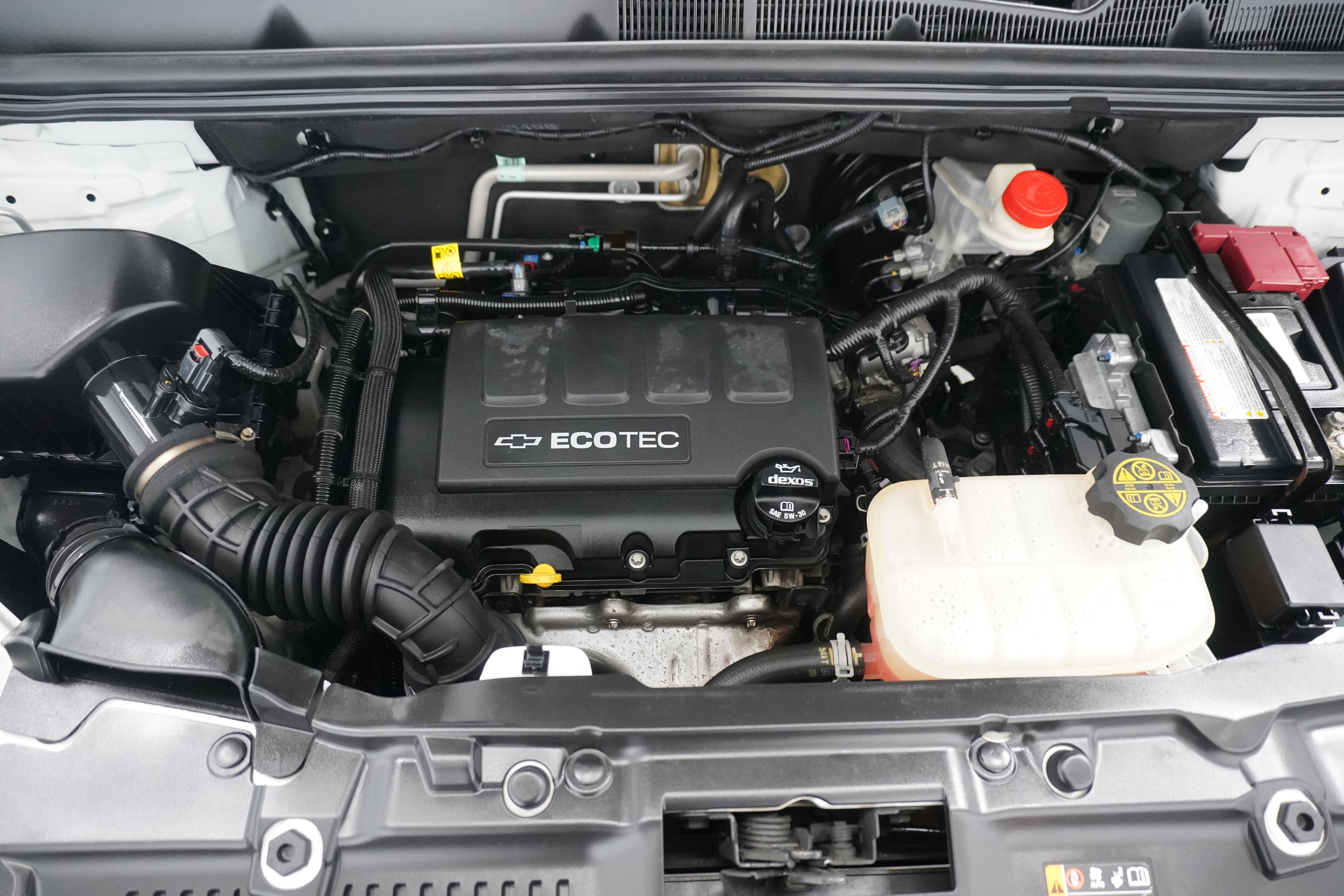 Used 2020 Chevrolet Trax LT w/ LT Convenience Package image 26