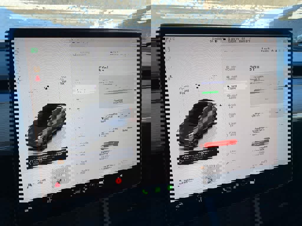 Used 2023 Tesla Model 3 Standard Range image 30