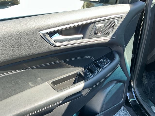 Certified 2020 Ford Edge Titanium image 11