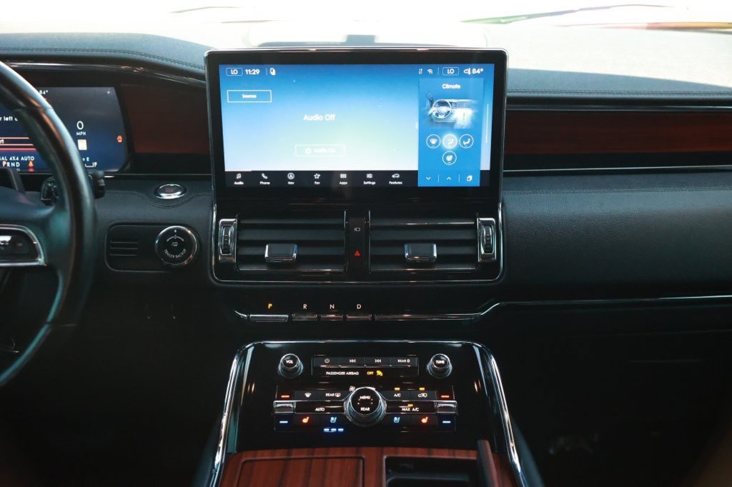 Used 2024 Lincoln Navigator L Reserve AWD/4WD image 31