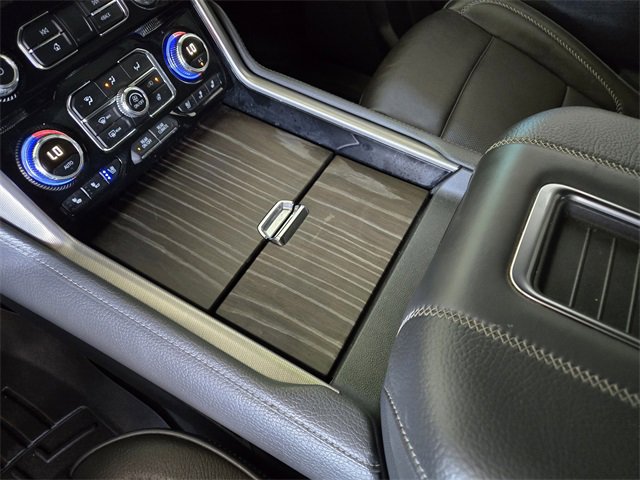 Used 2024 GMC Yukon XL Denali w/ Advanced Technology Package image 19