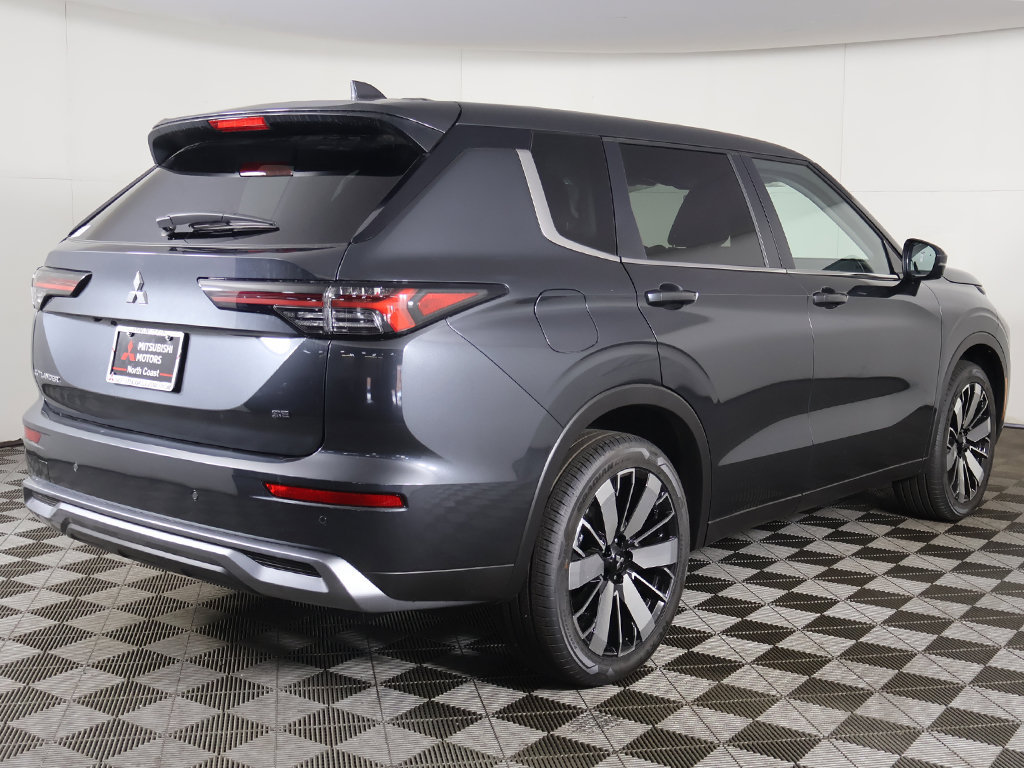 New 2026 Mitsubishi Outlander SE FWD image 12