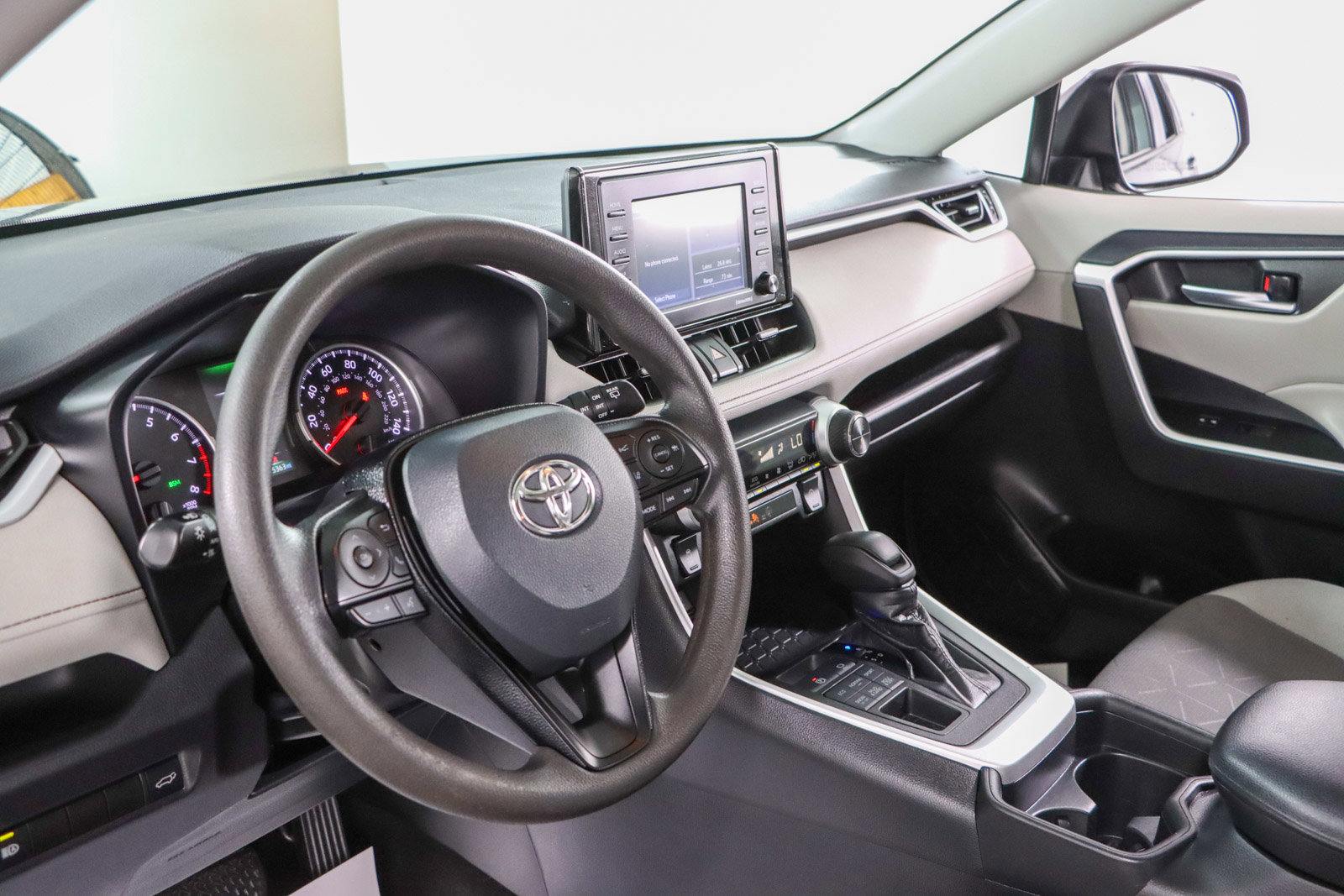 Used 2021 Toyota RAV4 XLE w/ Convenience Package AWD/4WD image 23
