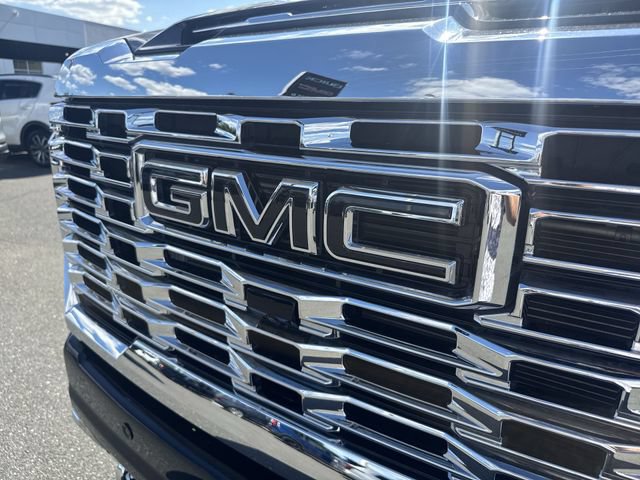 Certified 2025 GMC Sierra 2500 Denali w/ Denali Reserve Package AWD/4WD image 32