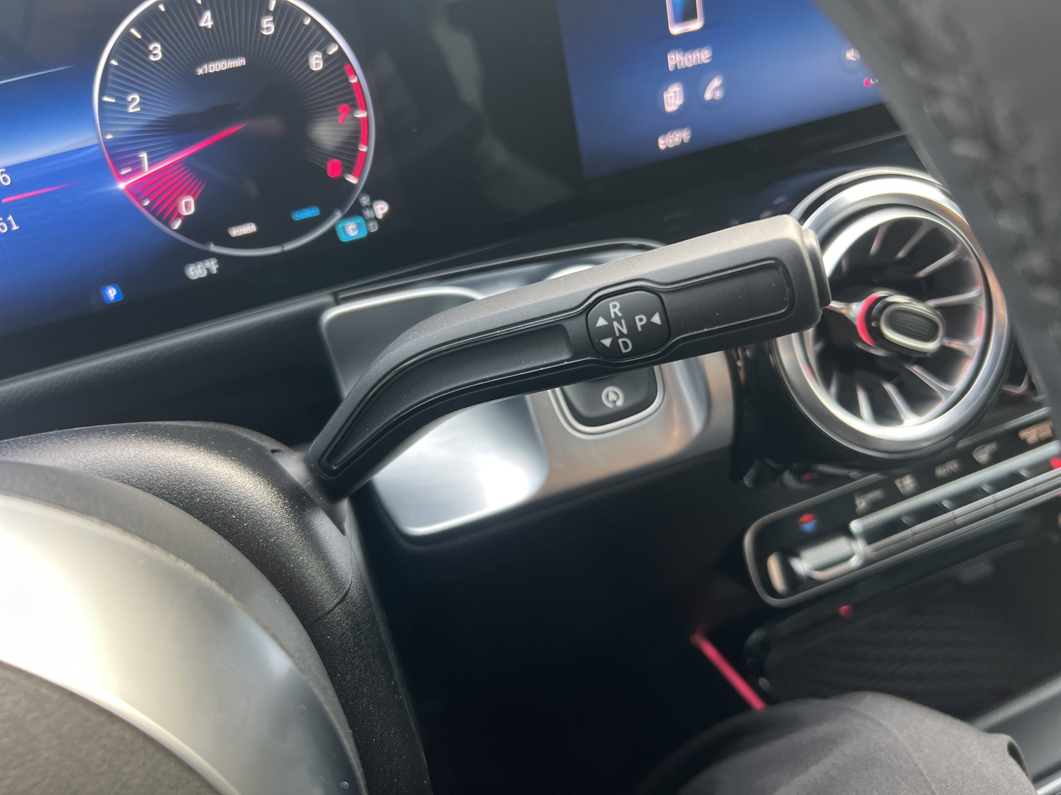 Certified 2025 Mercedes-Benz GLB 250 image 26