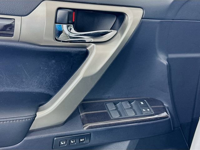 Used 2021 Lexus GX 460 Premium w/ Premium Package image 18