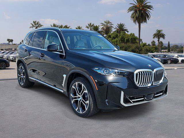 New 2026 BMW X5 sDrive40i image 3