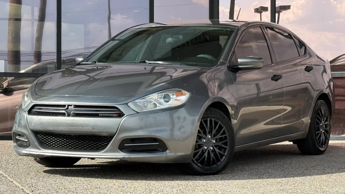 Used 2013 Dodge Dart SE w/ Value Group FWD image 2