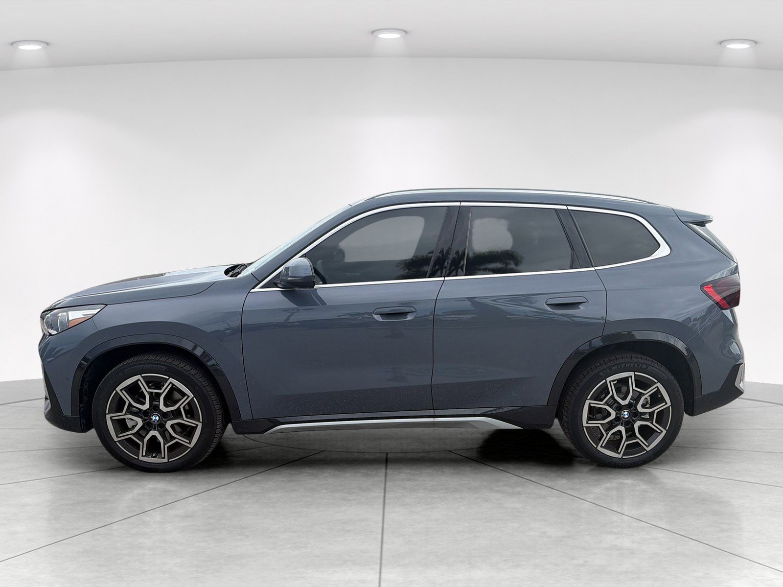 New 2026 BMW X1 xDrive28i w/ Convenience Package AWD/4WD image 7