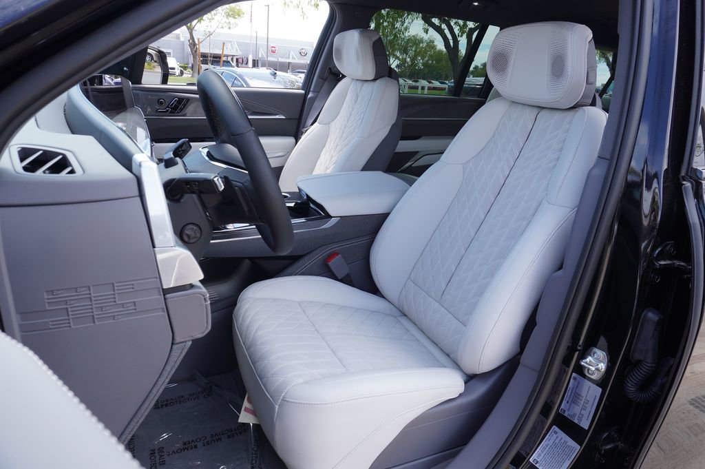 New 2026 Cadillac Escalade IQL Luxury image 13