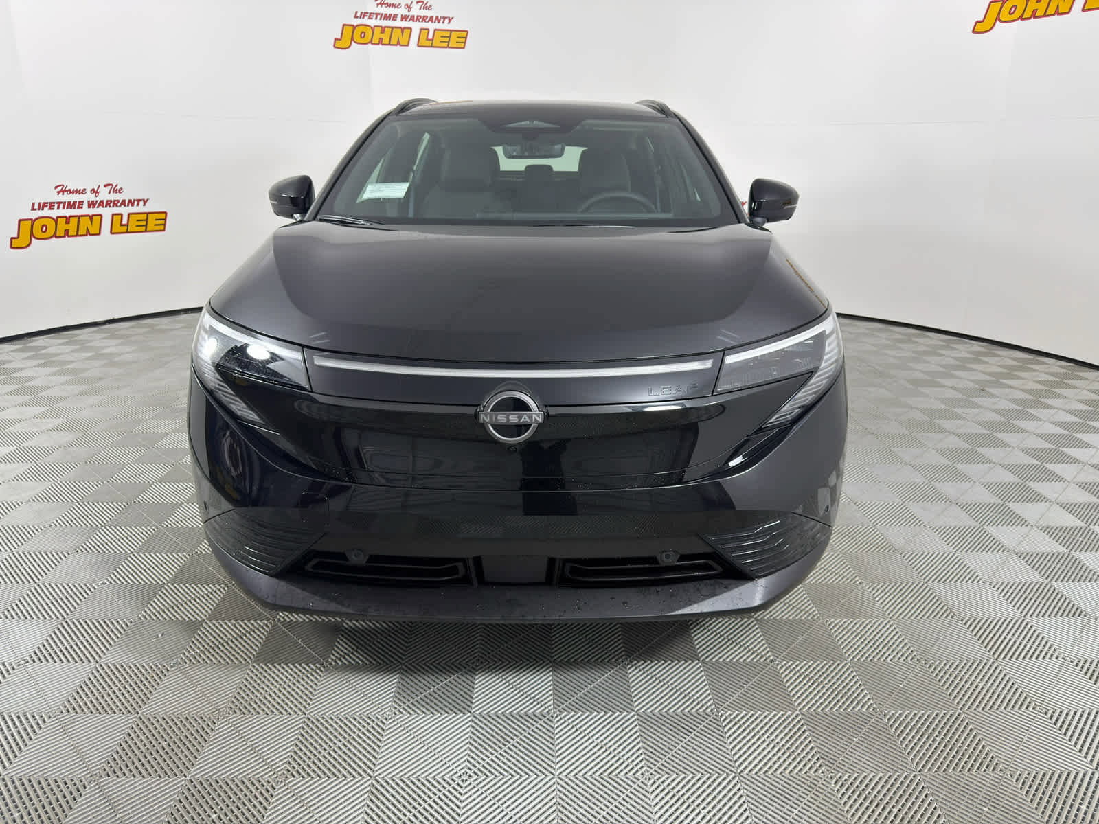 New 2026 Nissan Leaf Platinum+ w/ Cargo Package (Platinum+) image 9