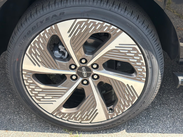 New 2027 Lincoln Navigator L Black Label AWD/4WD image 18