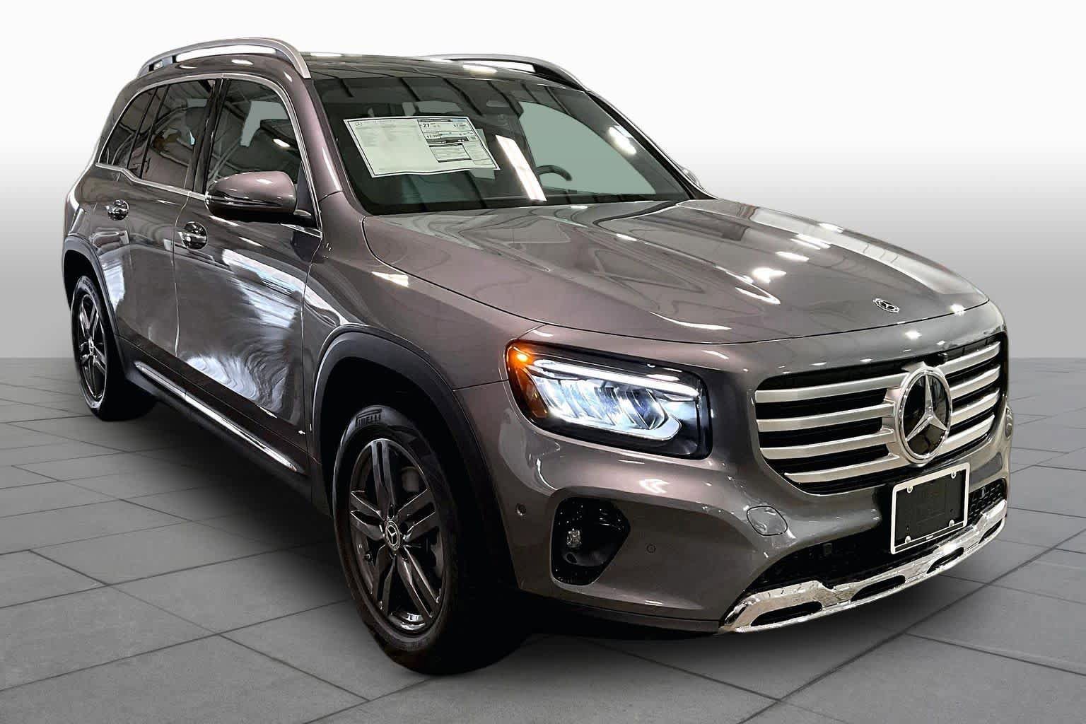 New 2026 Mercedes-Benz GLB 250 4MATIC image 2