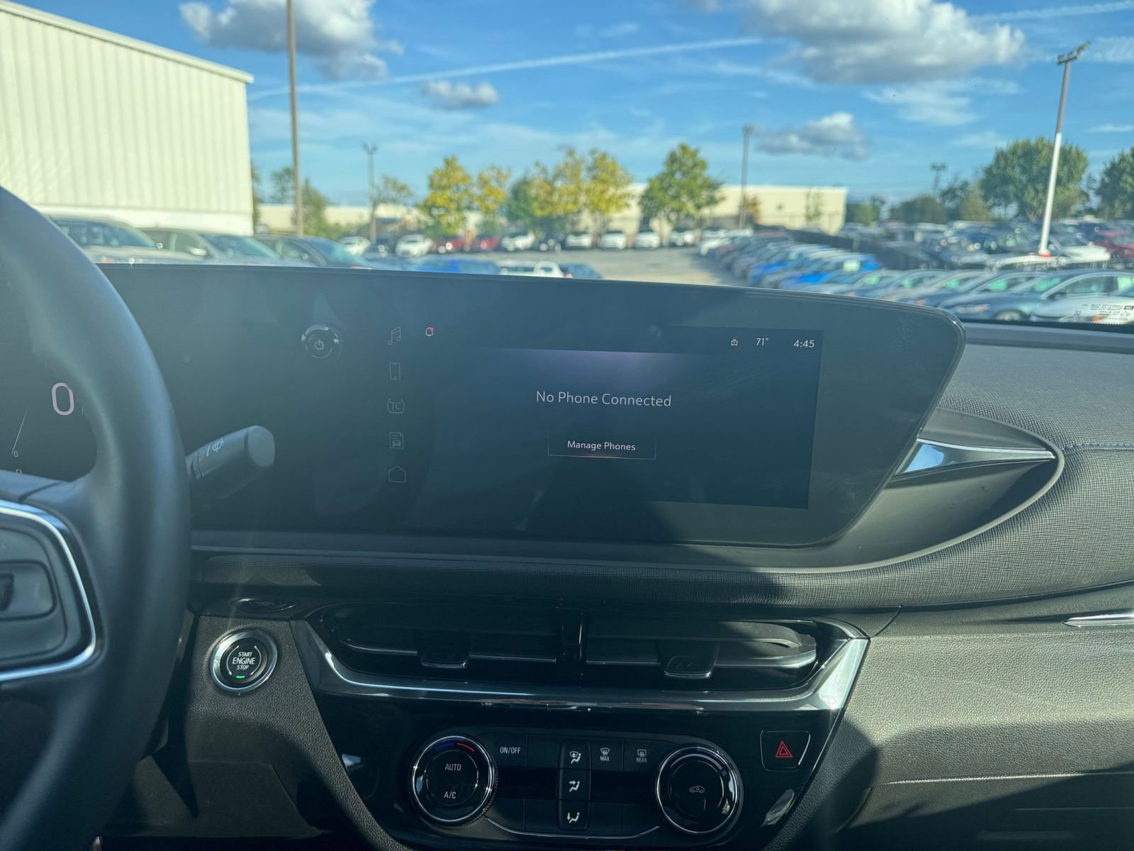 Used 2025 Buick Envista Sport Touring image 18