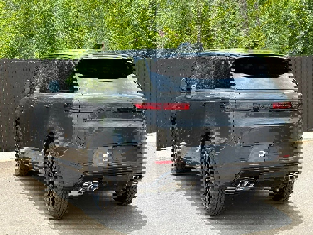 New 2025 Land Rover Range Rover Sport Dynamic SE image 3