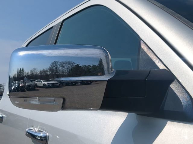 Used 2016 RAM 1500 Laramie w/ Convenience Group AWD/4WD image 16