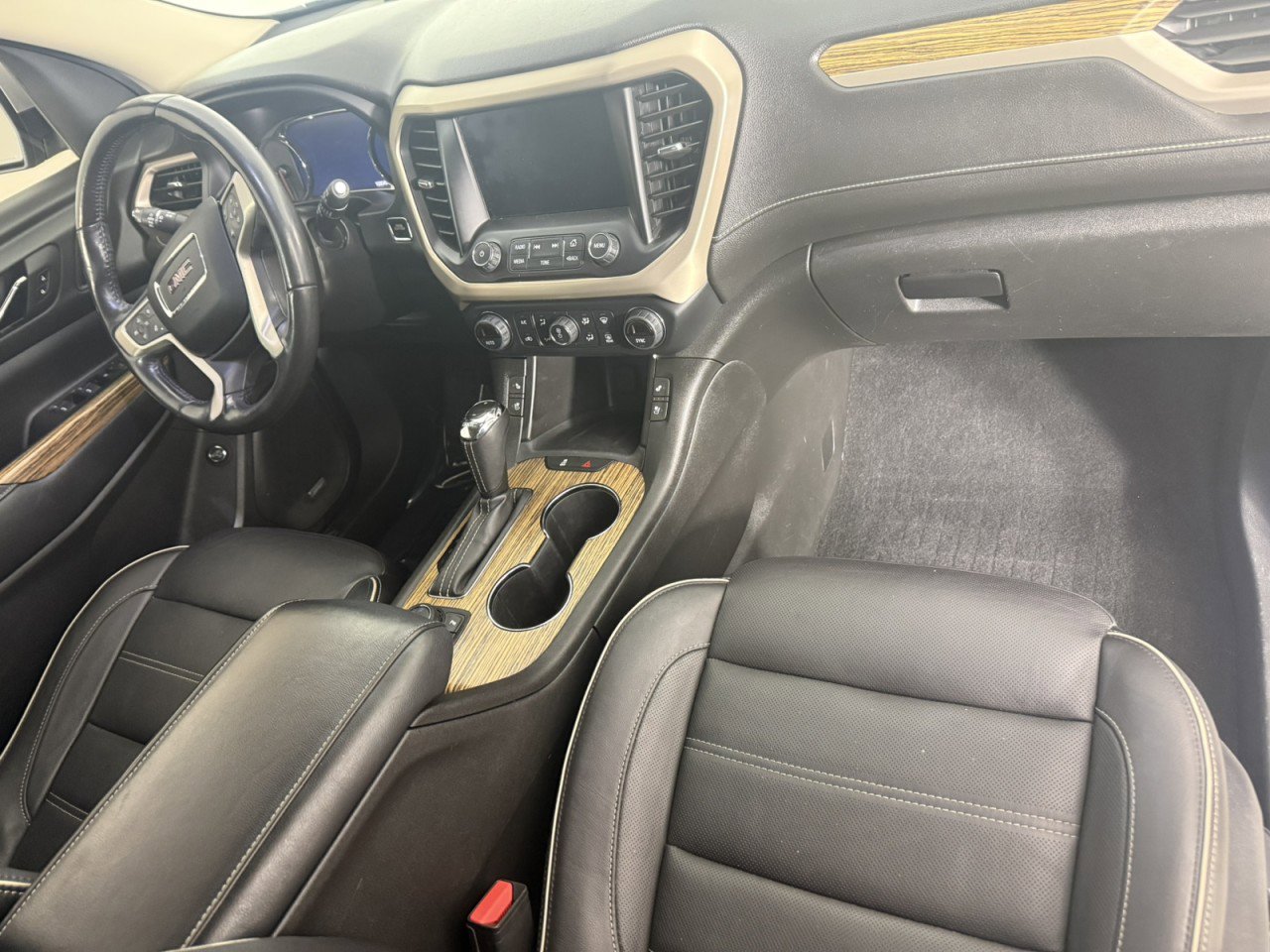 Used 2019 GMC Acadia Denali w/ LPO, Floor Liner Package image 11