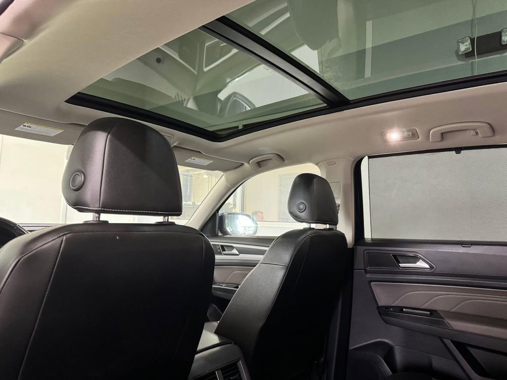 Used 2021 Volkswagen Atlas SEL R-Line image 25