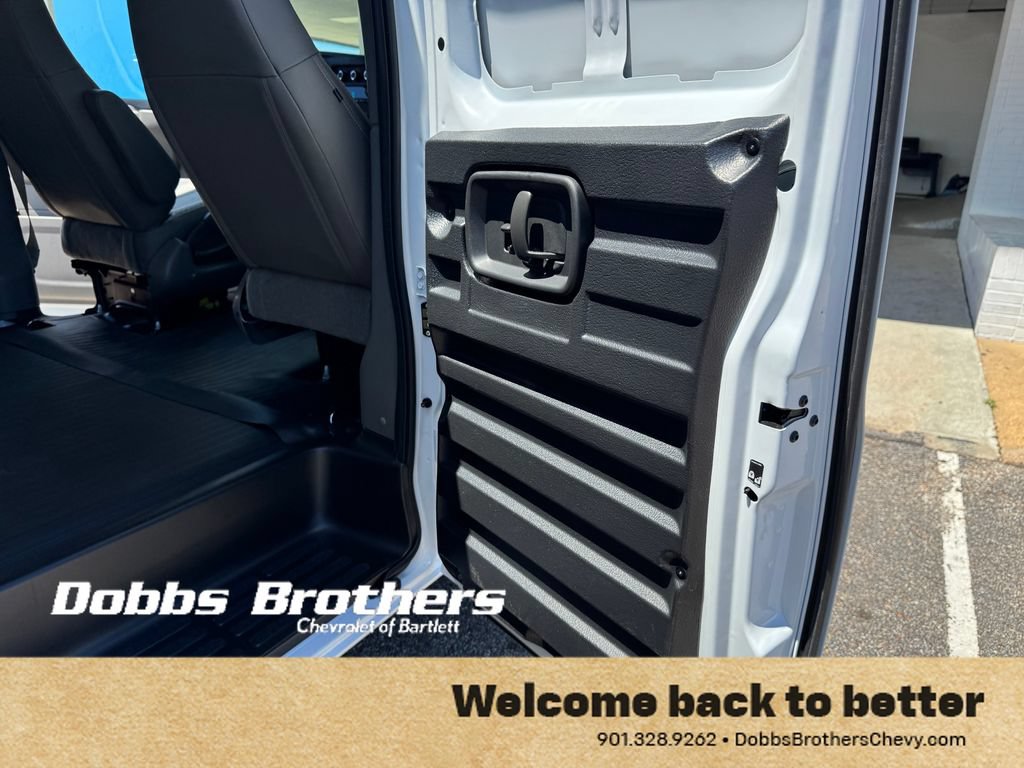 New 2026 Chevrolet Express 3500 Extended w/ Chrome Appearance Package RWD image 27