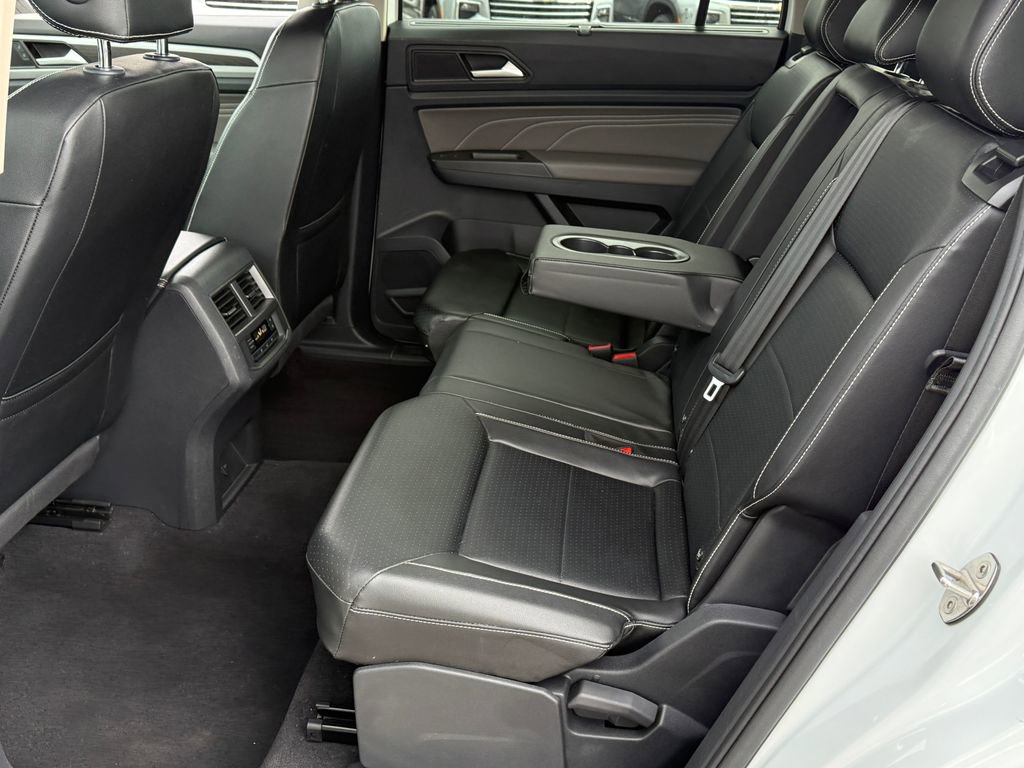 Used 2022 Volkswagen Atlas SE image 16
