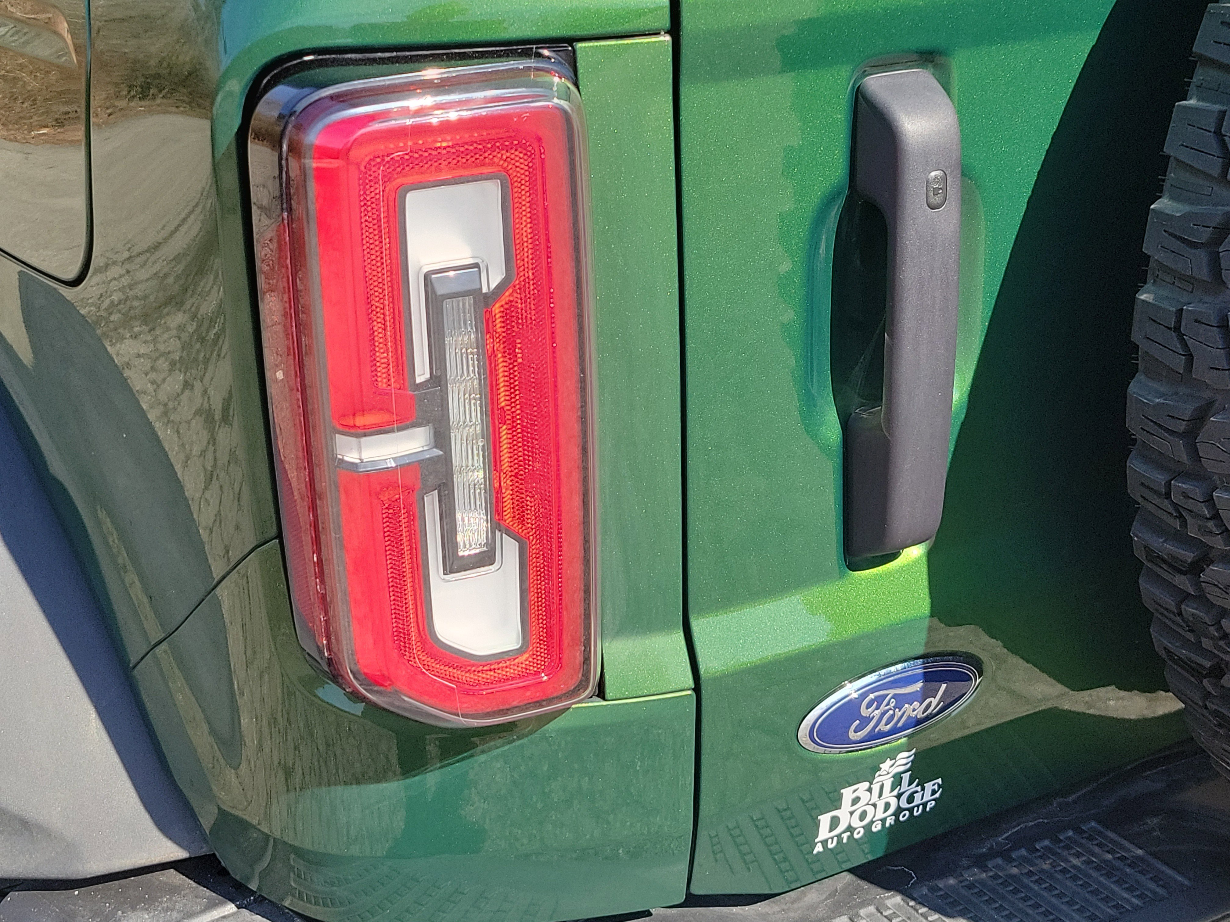 Used 2024 Ford Bronco Badlands image 11