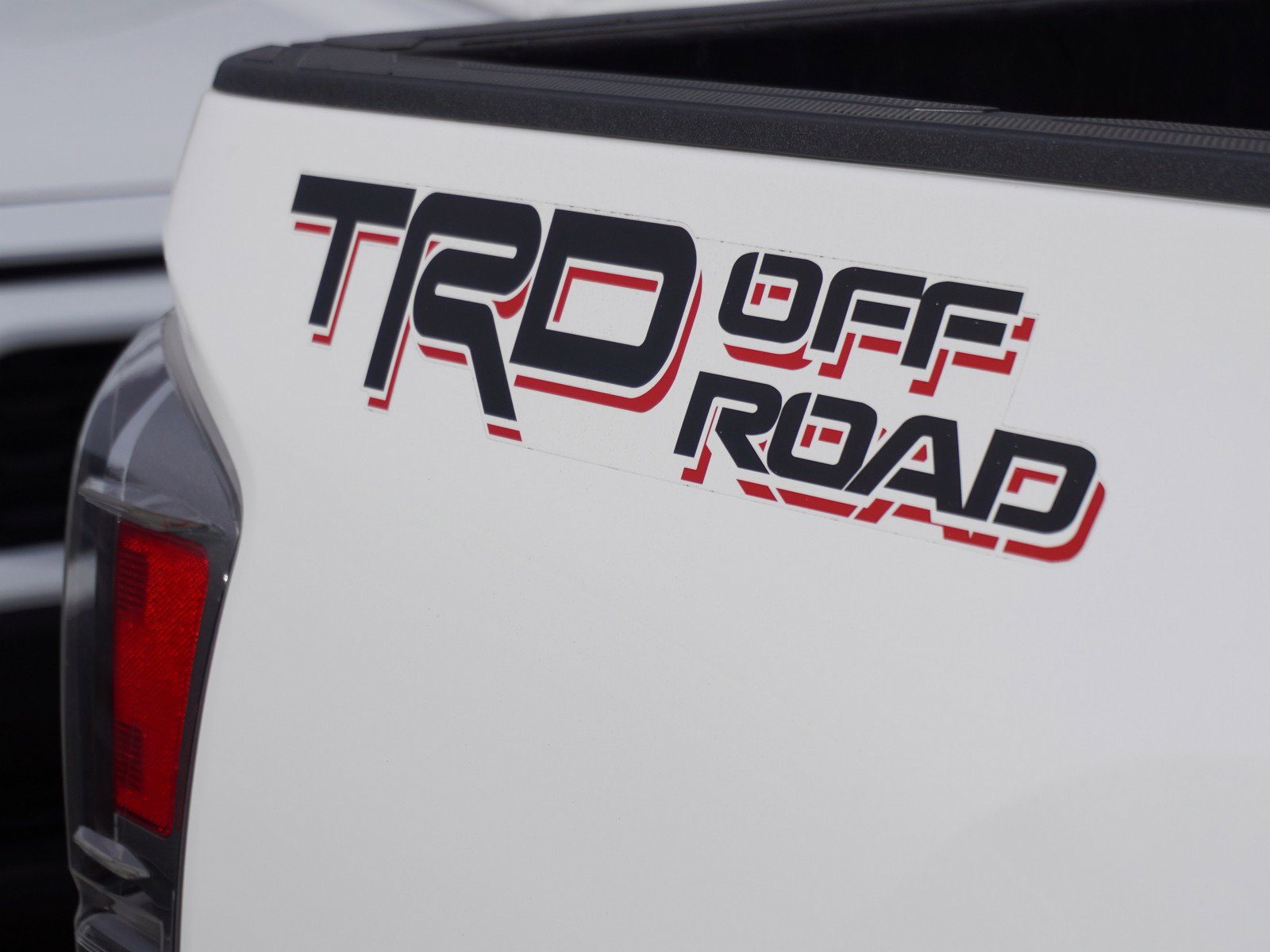 Used 2020 Toyota Tacoma TRD Off-Road image 7